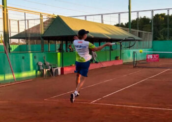 “Raulito” Ramírez necesita recursos para seguir siendo de las mejores raquetas del país en su categoría