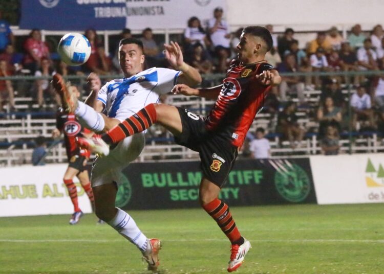 Rangers entrenó esta oncena para seguir arriba en la tabla de la “B”