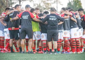 Lesión de uno de los delanteros varió la oncena estelar de Rangers