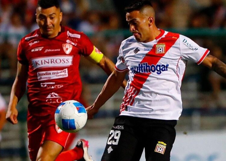 Curicanos empataron cuando tenían todo para quedar solos en la cima de la “B”