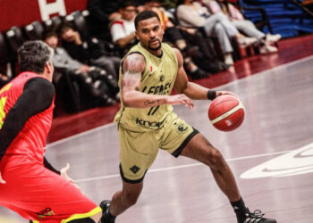 Español de Talca fue doblegado por el líder de la LNB