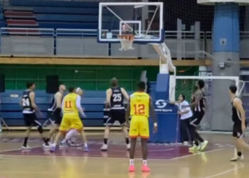 Español cayó en condición de local y cerró otra semana para el olvido en la LNB