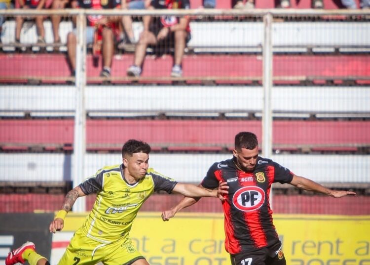 Rangers repartió unidades en su debut como local por la Primera B