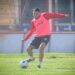 Rangers entrenó en Linares y el DT prueba fórmulas para ganar clásico