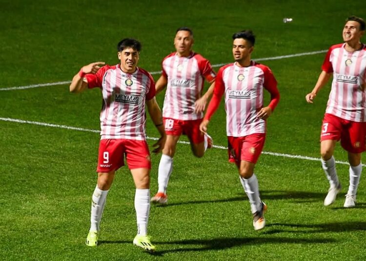 Linares derrotó a Osorno y se mete arriba en la tabla