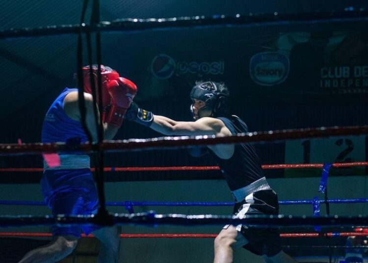 Gran velada de boxeo en celebración de los 38 años del Club Independiente