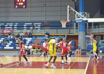 Español de Talca rompe la mala racha y derrota a Valdivia por la LNB
