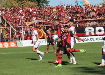 ¿Quién reemplazará al expulsado Sebastián Leyton en la zona media de Rangers?