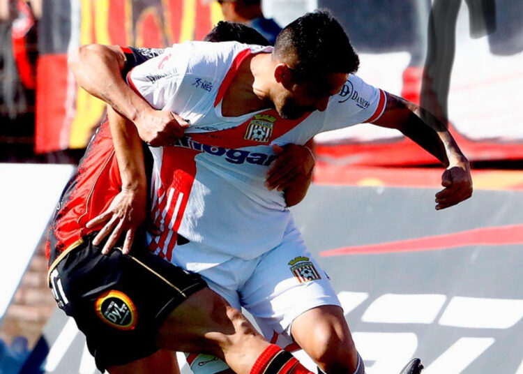 Curicó Unido enfrenta a Santa Cruz como local en el “Joaquín Muñoz García”