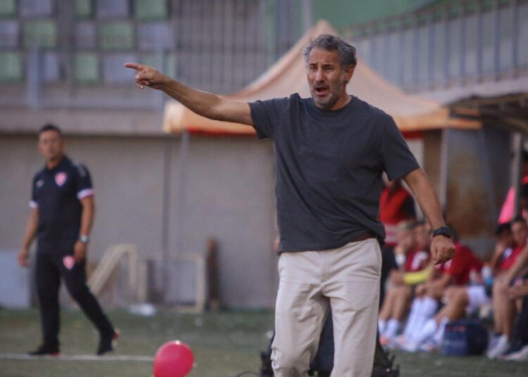 Miguel Ponce: “Los hinchas deben tener paciencia, esto es largo”