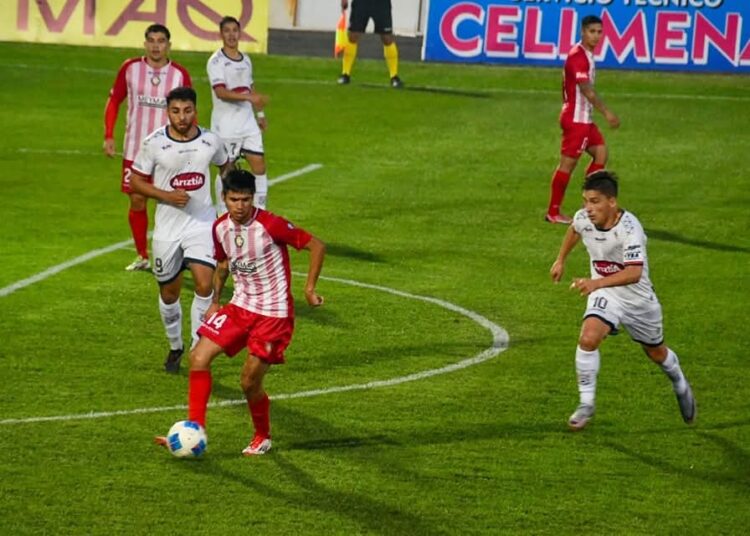 Deportes Linares remonta y vence a Melipilla por la octava fecha sin “Kalule”