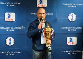 Talquino se coronó campeón de Chile senior de ajedrez
