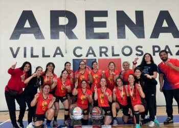 Fénix Talca brilló en Argentina: campeonas en dos categorías del maxi básquetbol