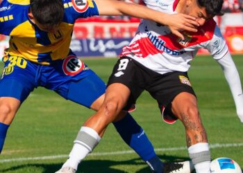 Curicó debutó con caída en su “nueva casa” por la Primera B