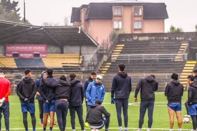 Constitución Unido comienza una nueva etapa y anunció DT