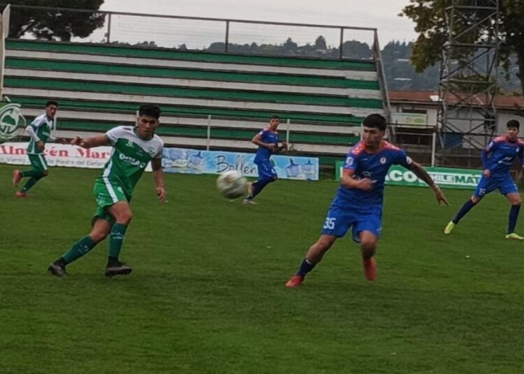 Constitución logró remontada y rescató importante empate ante Puente Alto