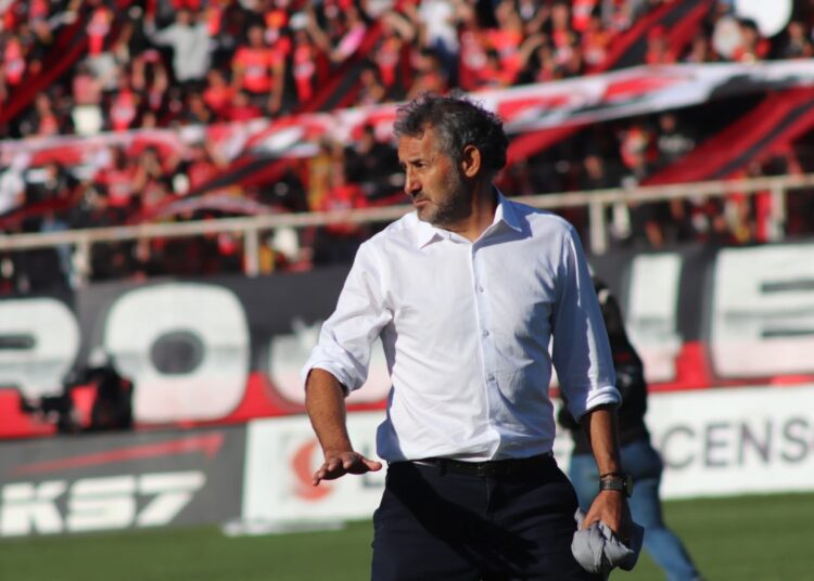 Miguel Ponce: “Sobre la necesidad estamos jugando bastante bien”