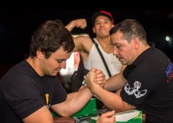 Talquino busca apoyo para representar a Chile en el Panamericano de lucha de brazos en Argentina