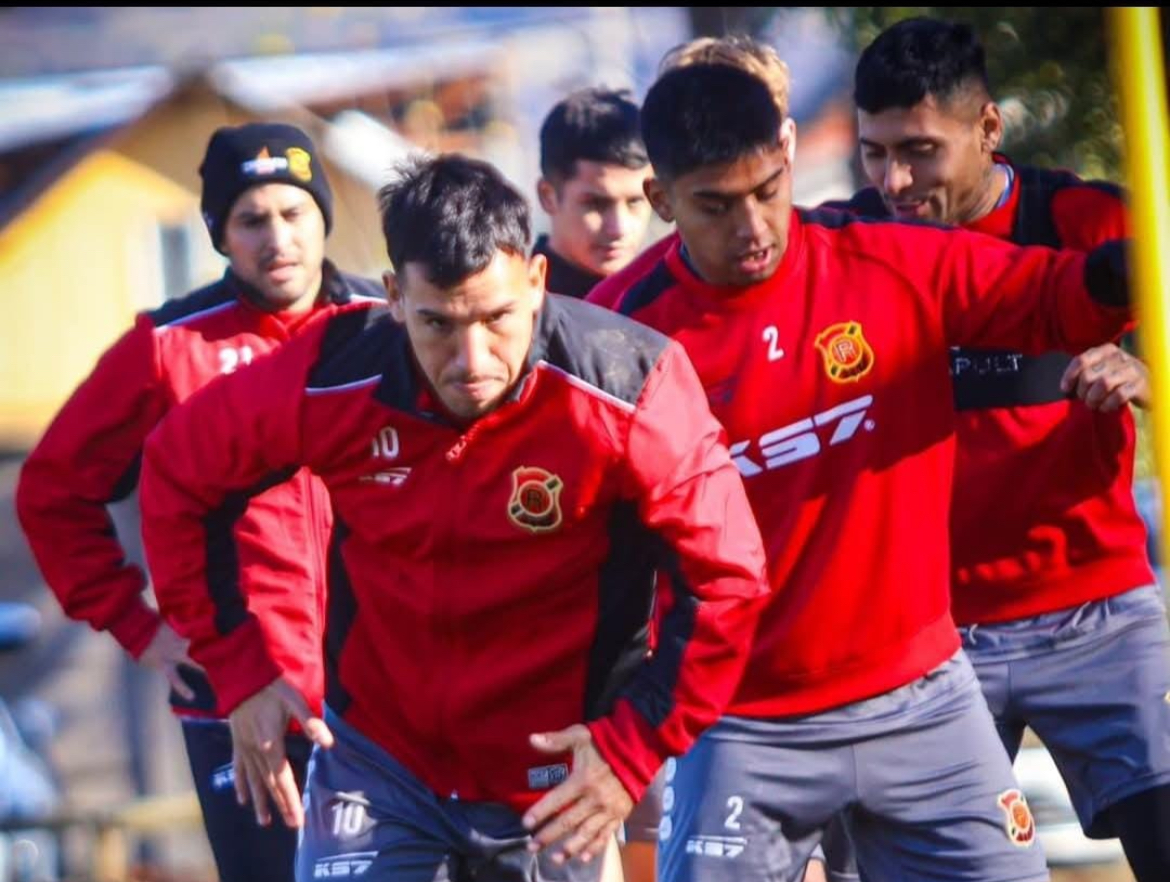Erwin Durán se reúne con Rangers de Talca en su debut como DT
