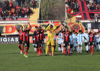 ¿Cuándo, dónde y contra quién retorna Rangers el torneo de Ascenso?