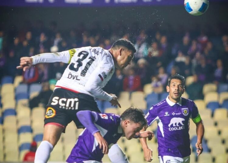 Rangers de Talca lo dio vuelta y festejó como forastero en el Día del Padre