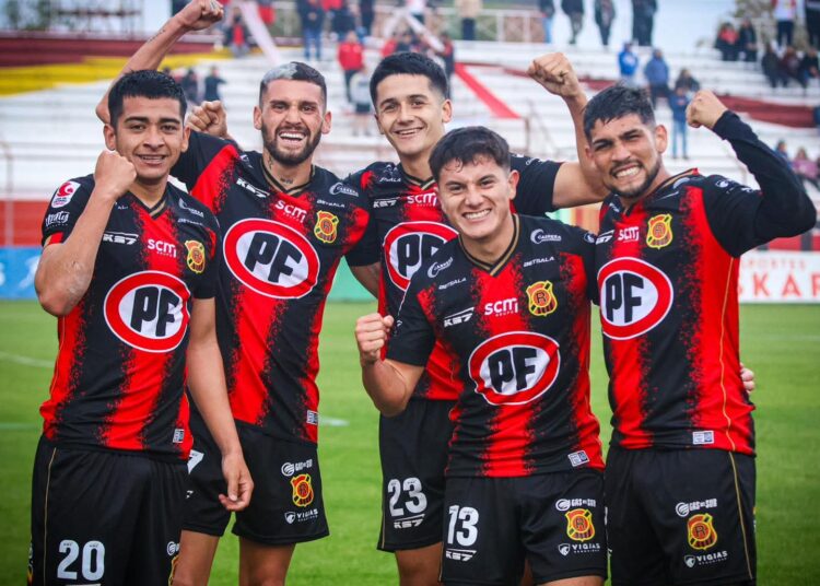 La duda que tendría Erwin Durán para el partido con Santa Cruz