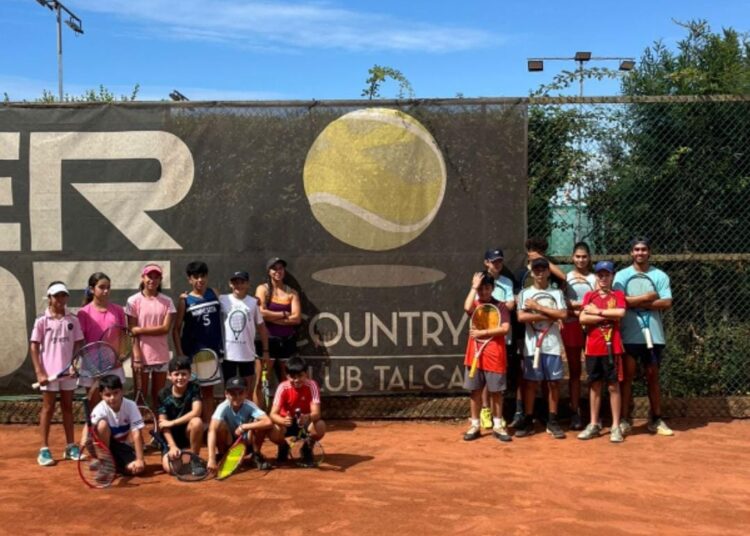 Jugadores de la Academia de tenis del Country Club clasifican al Nacional