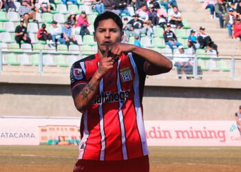 Curicó Unido rescató un punto en su visita al Norte