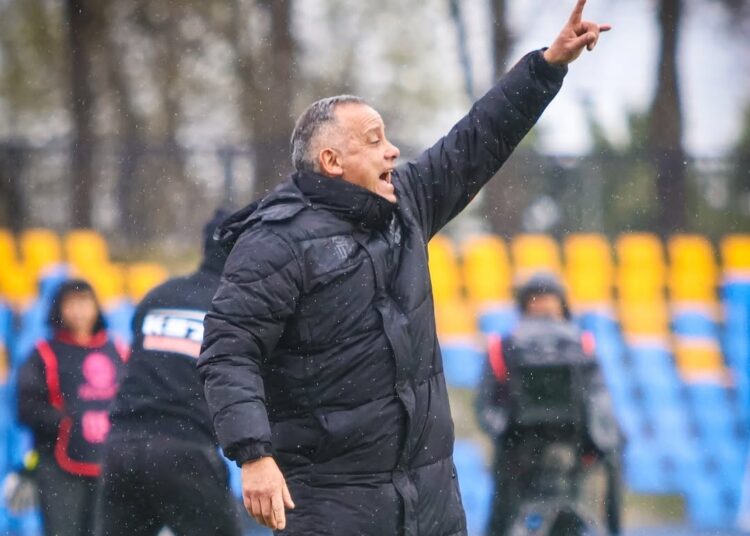 Erwin Durán y empate en Cauquenes: “Estoy molesto por lo que vi y por el resultado”