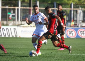 Rangers visita a un Cobreloa fuerte en casa según sus números