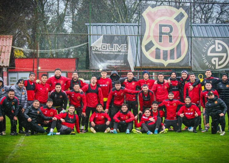 Se vienen cambios: Rangers probó su equipo titular que va por su primer triunfo de local