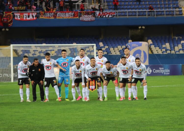 Rangers quiere aprovechar el envión anímico del clásico para sumar en casa