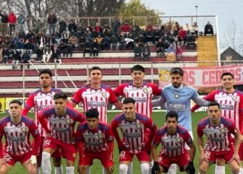 Linares sigue en racha y en la pelea por el ascenso