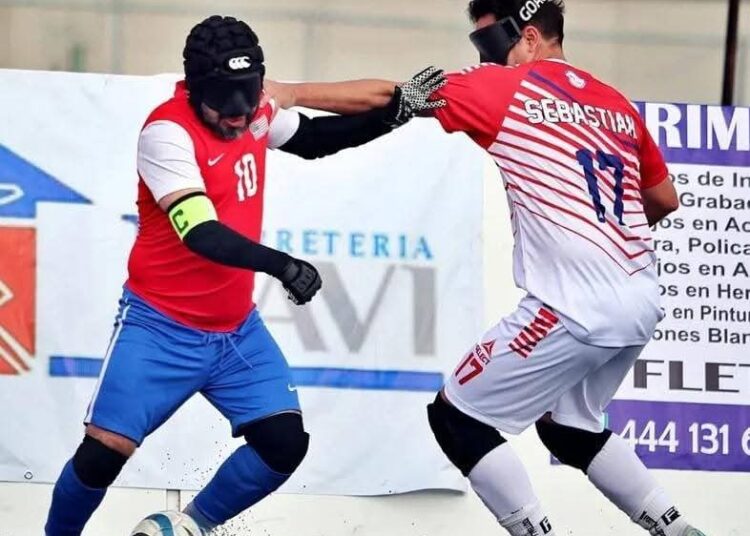 Sanjavierino defendió a Chile en la Copa Azteca de fútbol ciegos y celebró el podio de la Roja