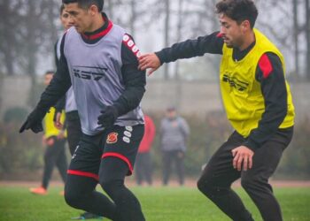 Rangers entrenó en Colegió Inglés con la idea de revertir dura campaña en la B