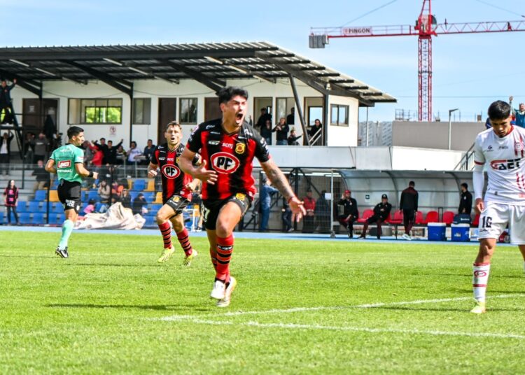 Siempre hay una primera vez: Rangers logró su primer triunfo de local