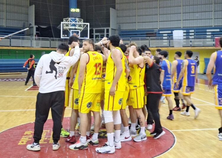 Español de Talca festejó en casa con su gente ante Boston College