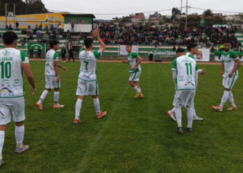 Constitución volvió a ceder puntos y sigue enredado en la parte baja de la Tercera A
