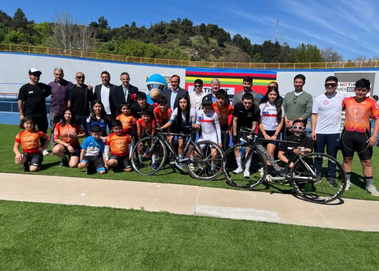 Mascota del Mundial de Ciclismo de Pista Tissot UCI 2025 de Chile fue presentada en el Velódromo de Curicó