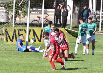 Linares participó en reunión clave por el futuro formato del campeonato 2026 de Segunda