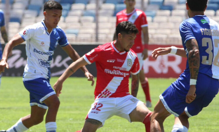 Curicó Unido consiguió un valioso triunfo ante Antofagasta y toma aire en la lucha por la permanencia