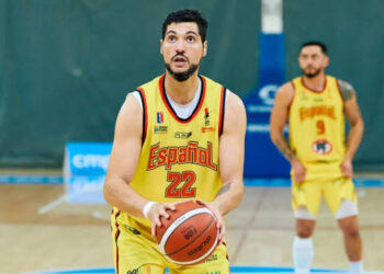 Español sufrió un nuevo traspié y no logra despegar en la Liga de Transición