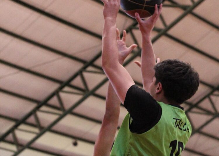 Truenos busca igualar la serie en Talca ante UdeC en final zonal de la LDD