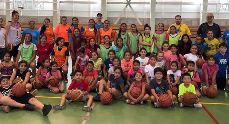 Constitución consolida su identidad en el básquetbol chileno a través de un club que forma y sueña en grande