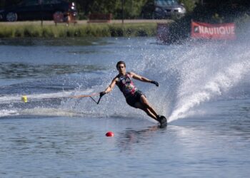 Santiago Barrientos brindó una nueva medalla en el cierre del esquí náutico en los Juegos Bolivarianos