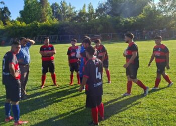 Proyecto del Gore Maule refuerza el fútbol rural y une a generaciones en San Clemente