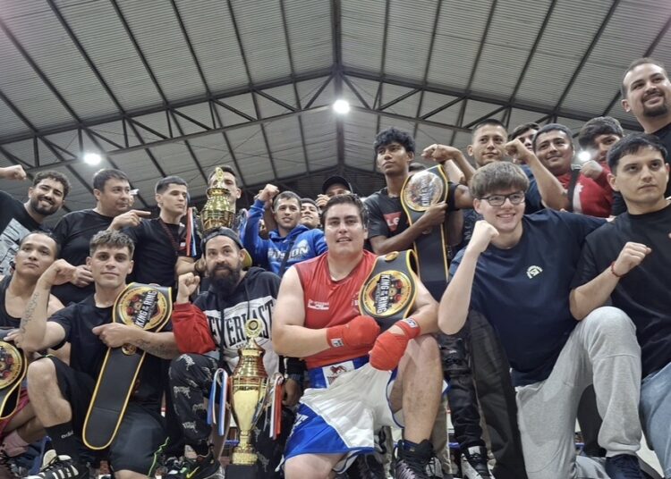 Finales del torneo de boxeo apoyado por el Gobierno Regional del Maule se disputaron a gimnasio lleno