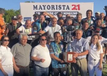 Aurora de Chile se consagra campeón en la Copa de Campeones Mayorista 21 serie 50 años
