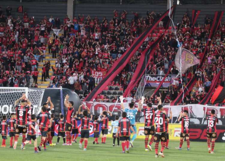 Nutrida partida de jugadores en Rangers marca el cierre de la temporada 2025