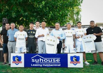 Cuando la empresa cree en el deporte:Su House Leasing reafirma su compromiso y vestirá a Colo Colo de San Javier
